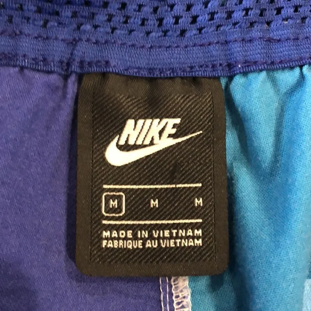 Nike NSW “Let’s Play Checkers” Shorts Tagged M Mens
